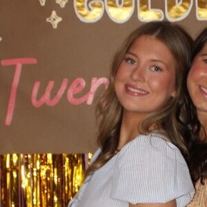 Meet your Posher, Abby